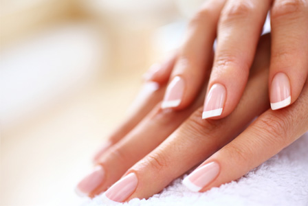 azzaspa - french manicure