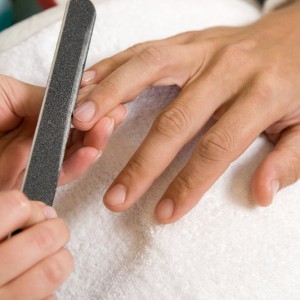 AzzaSpa-nails-men-Manicure